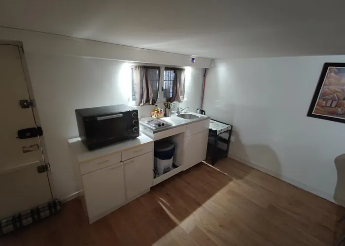 Prive Dans Maison Vendégház